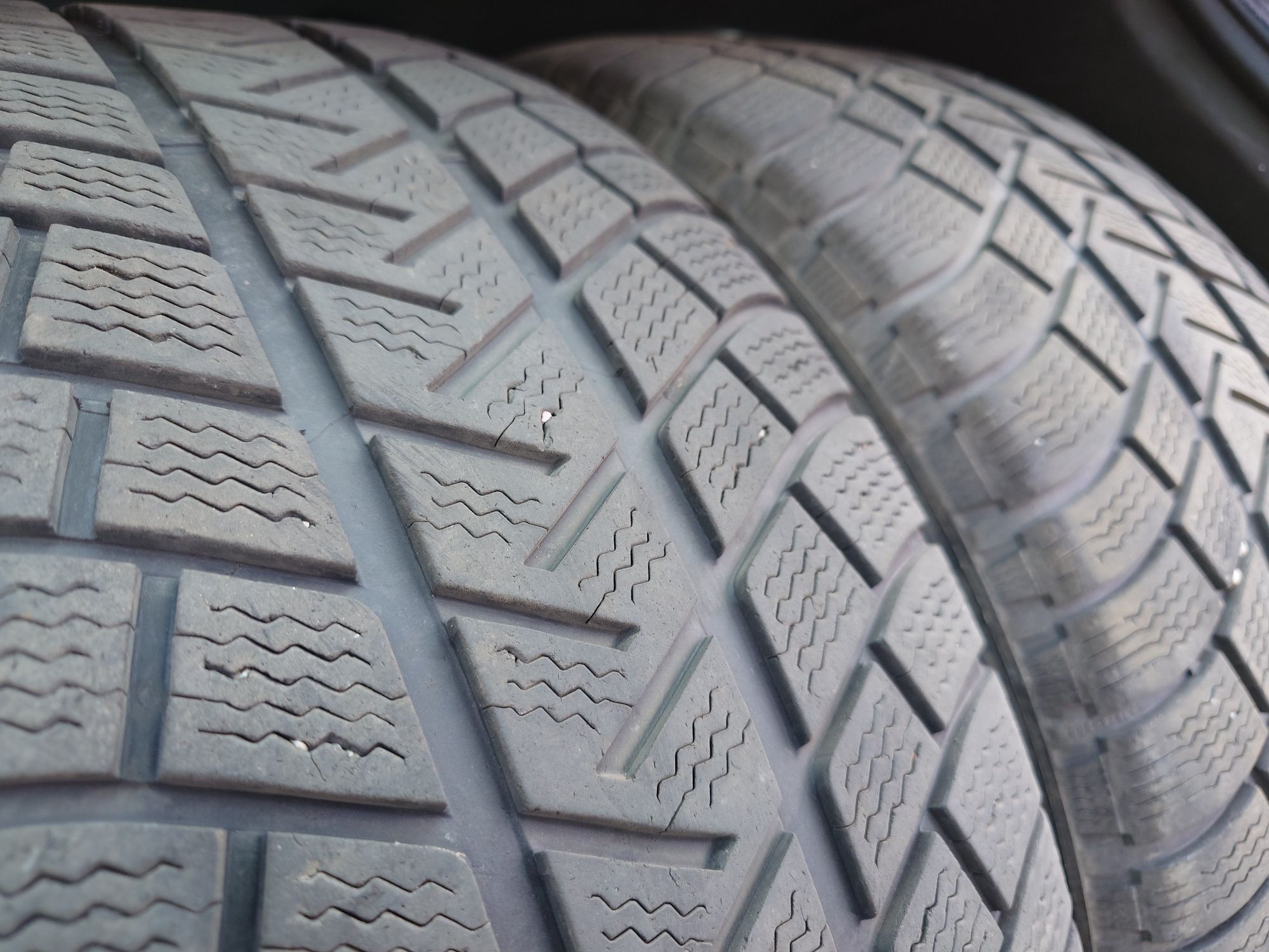 Зимова гума 255/55/R18 Michelin Latitude Alpin