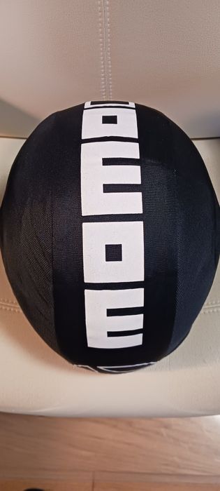 Capacete JET em Carbono MOMODESIGN
