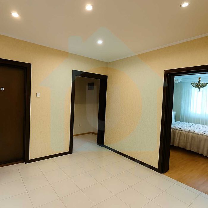 Продаж 3-к квартири з ремонтом у Святошинському р-н (вул. Симиренка).