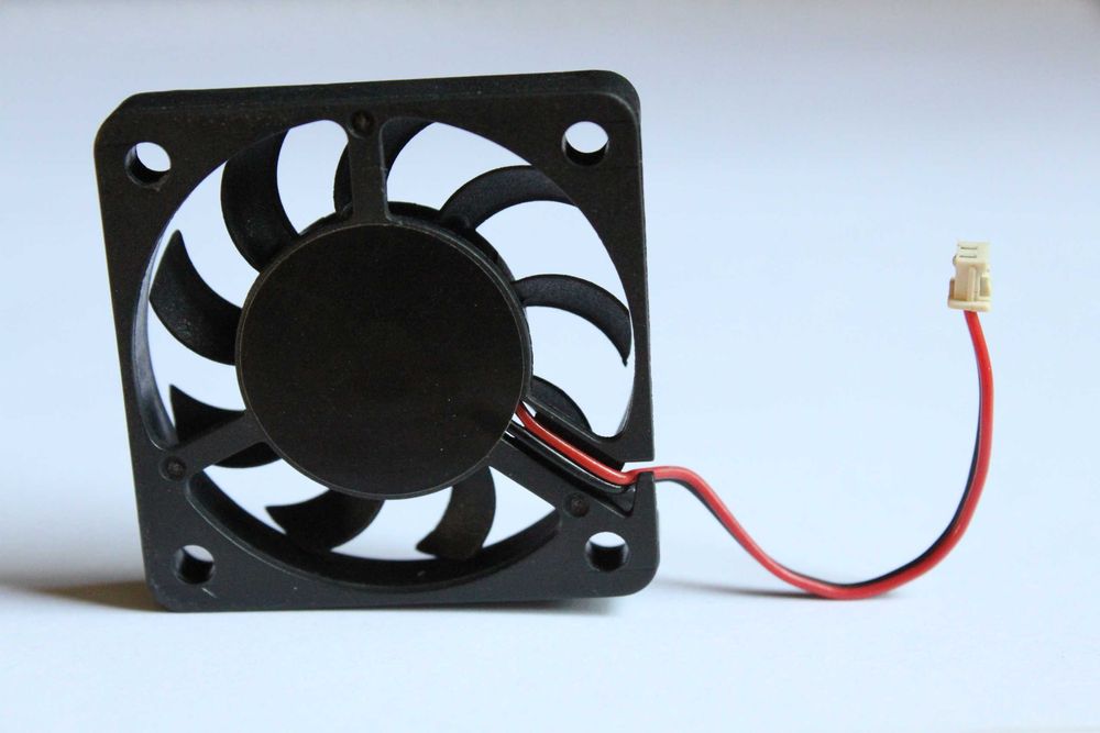 Маленький Кулер «COLORFUL» CF-05407S DC 5V MAX 0.18A Sleeve Bearing