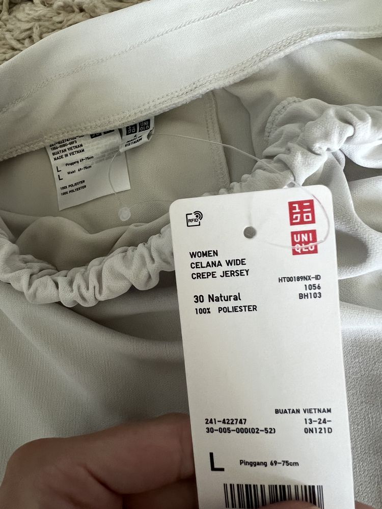 Uniqlo брюки штани