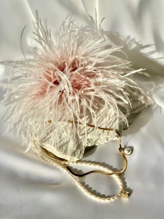 Piękna broszka w kolorze ombre pudrowy róż