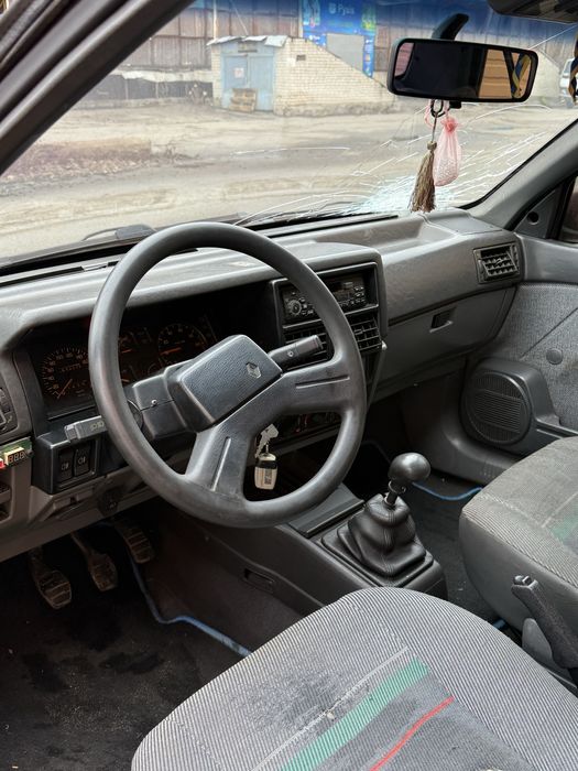 Продам Renault 19 1.7 бензин 1990р