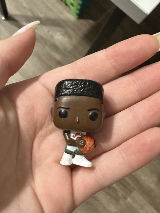 фігурка kinder joy Stranger things