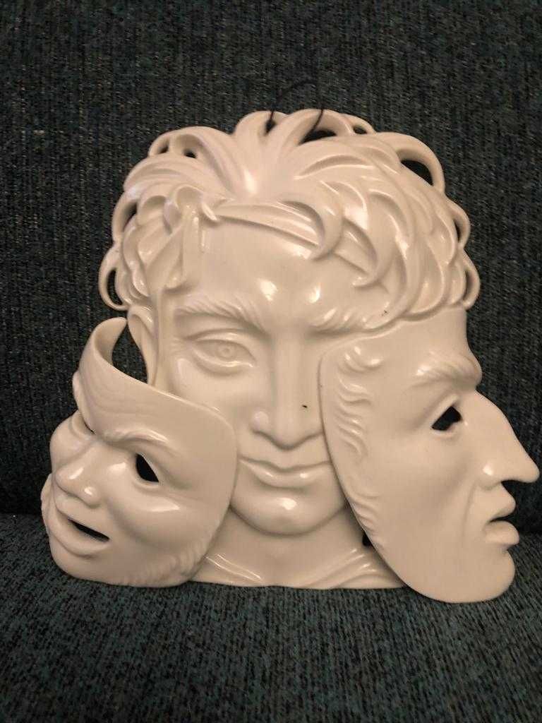 maski ceramiczne typu weneckiego