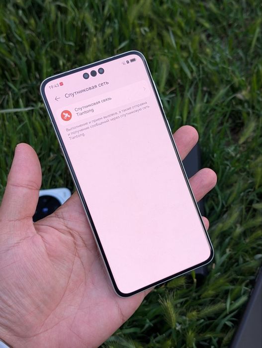 Huawei mate 60 pro (12/512 Harmony Play market top 10 камерафон 2025)
