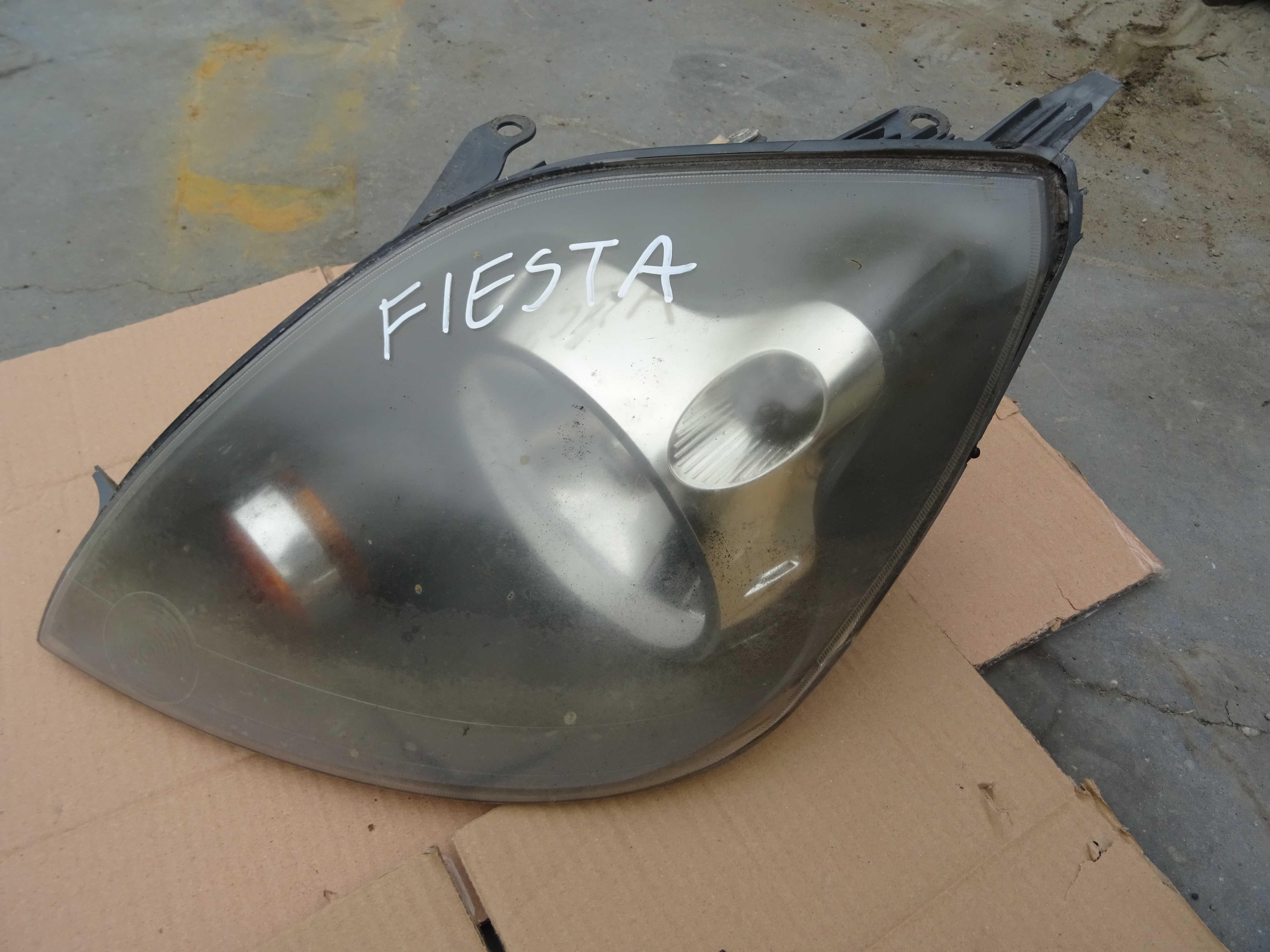 Lampa Lewa Przód Ford Fiesta Mk6 Lift