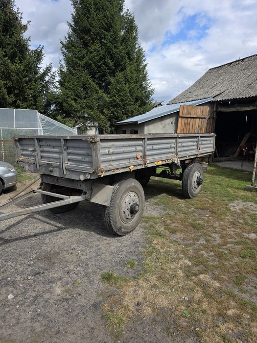 Sprzedam przyczepę Sprzedam pługi