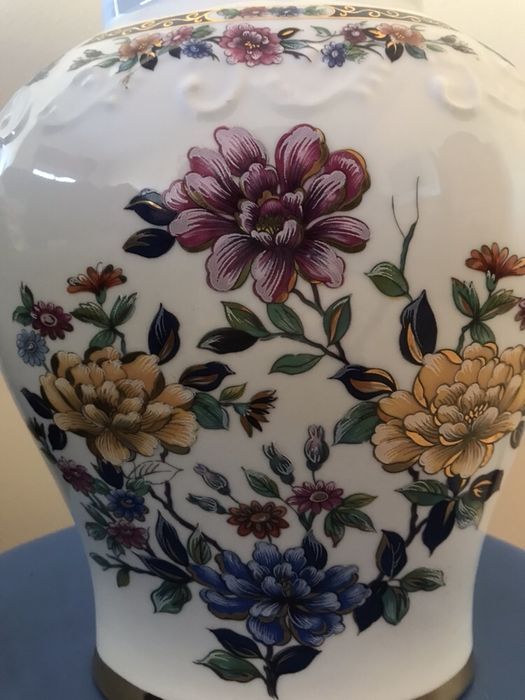 Jarra porcelana pintada à mão