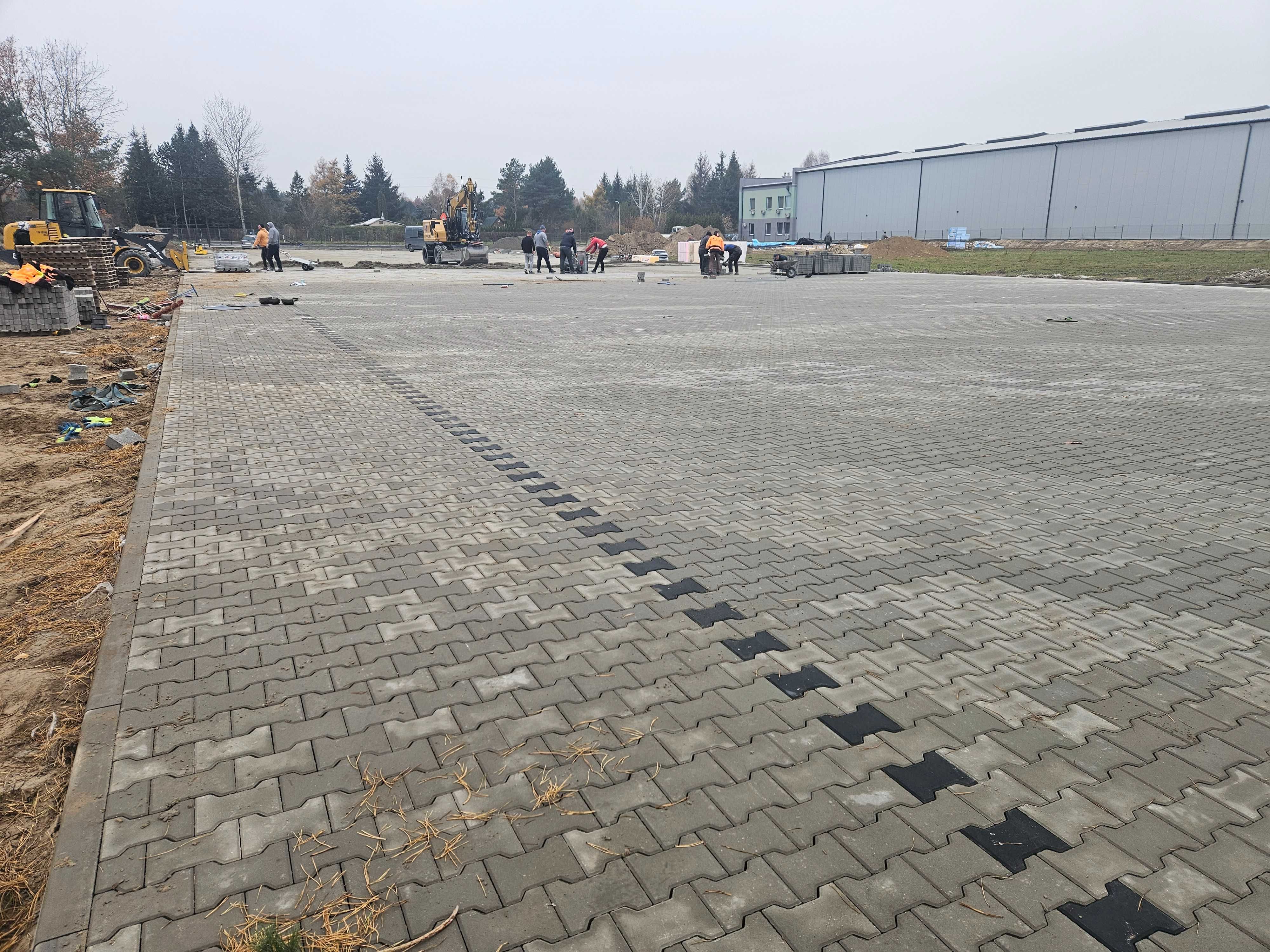 Układanie kostki brukowej duże powierzchnie drogi parkingi od A do Z