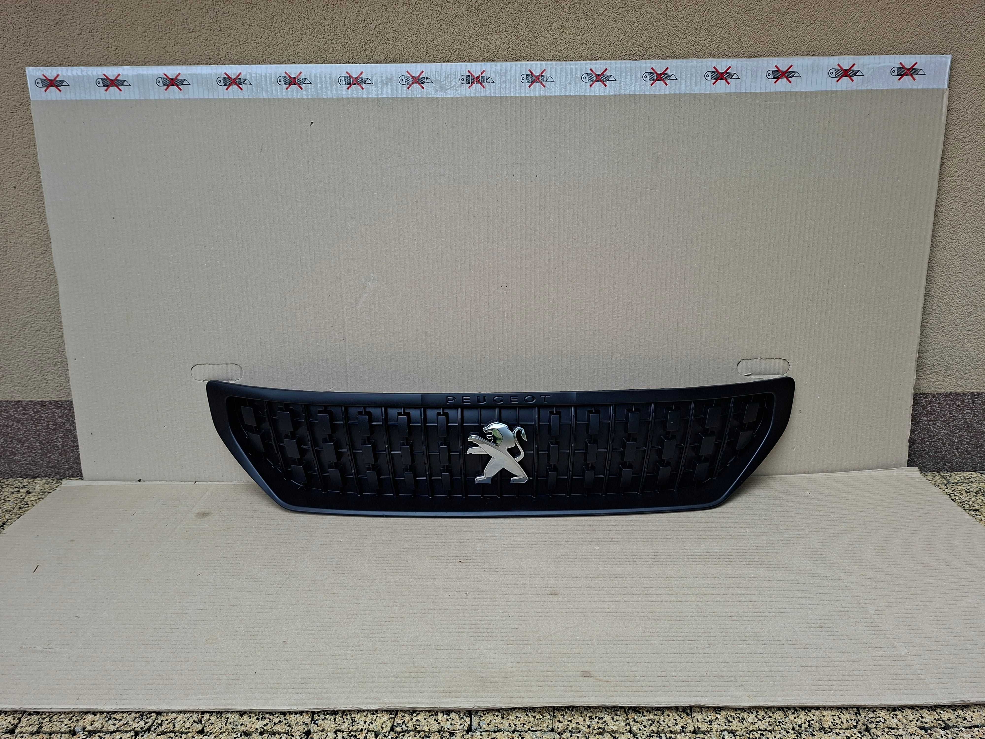 peugeot expert III grill atrapa