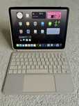 iPad Pro 11 A2377 plus klawiatura Combo Touch plus rysik