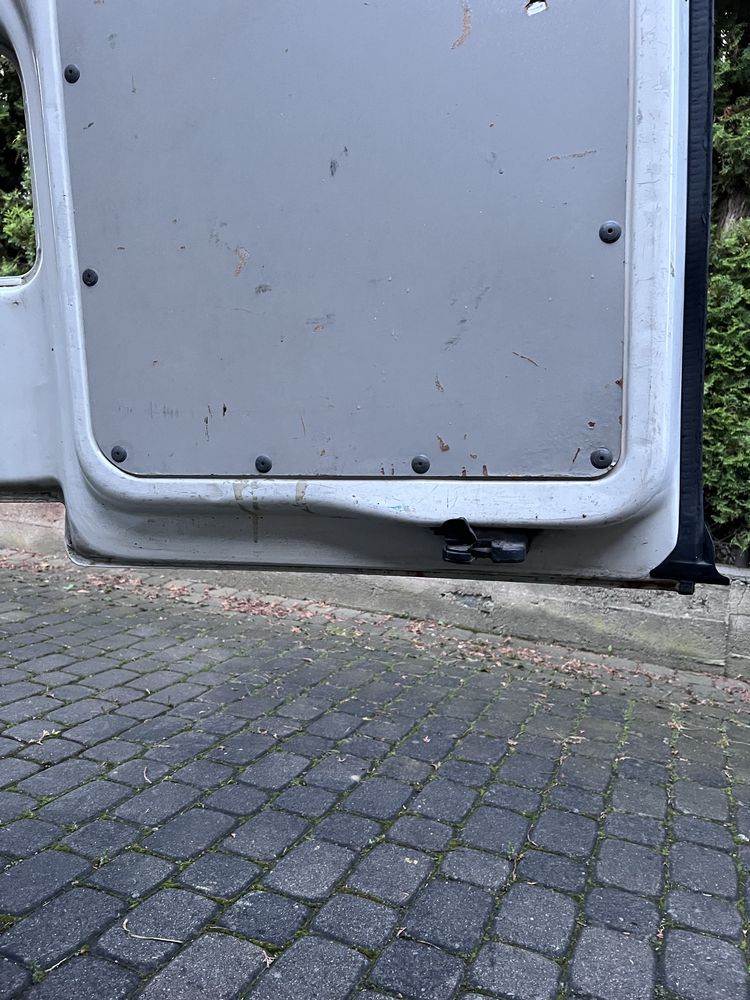 Volkswagen t5 transporter drzwi skrzydełka komplet