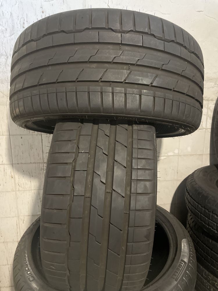 Pneus Hankook 245/30/20