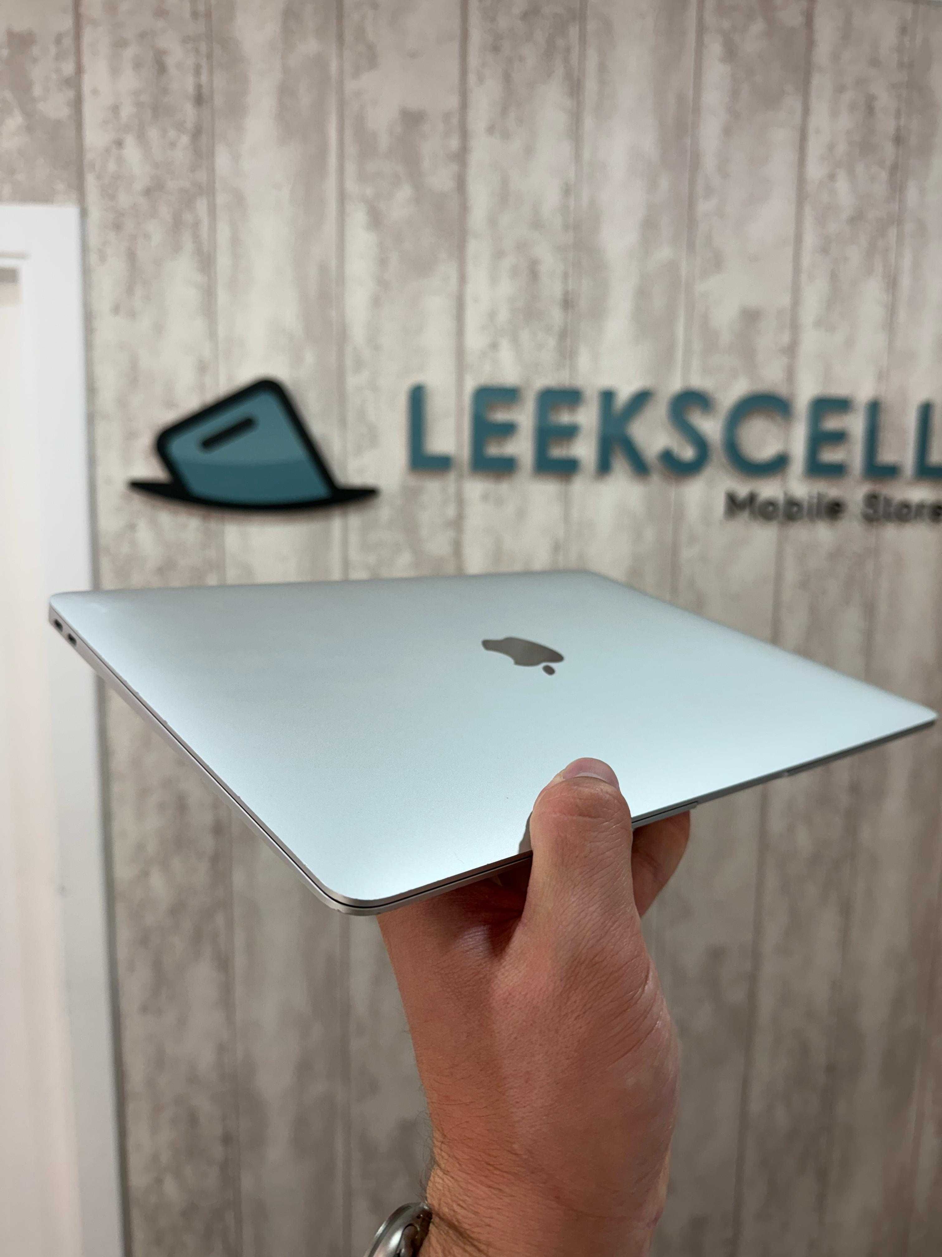 MACBOOK AIR M1 - 16/512GB-LIGEIRAS MARCAS DE USO- 24 meses de garantia