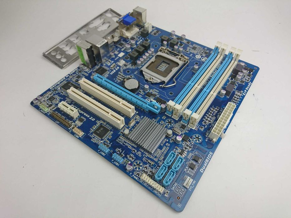 Мат.плата Gigabyte GA-H61M-D2H-USB3 (HDMI, USB3), 1155s