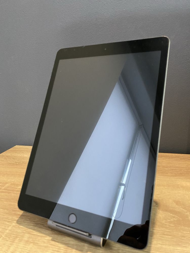 Планшет Apple iPad 10.2" (7 Gen) 32GB Wi-Fi 2019 Space Gray