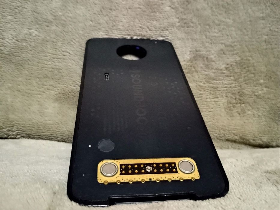 Motorola moto mods колонка JBL