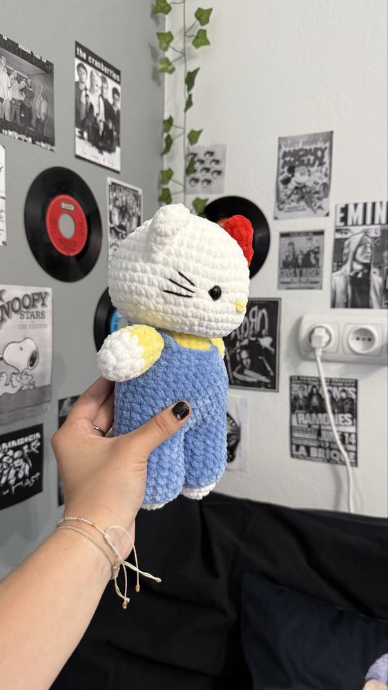 Wlasnorecznie wykonana maskotka Hello Kitty