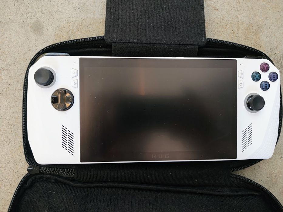 Asus Rog Ally  wymienimy dysk SSD 2TB