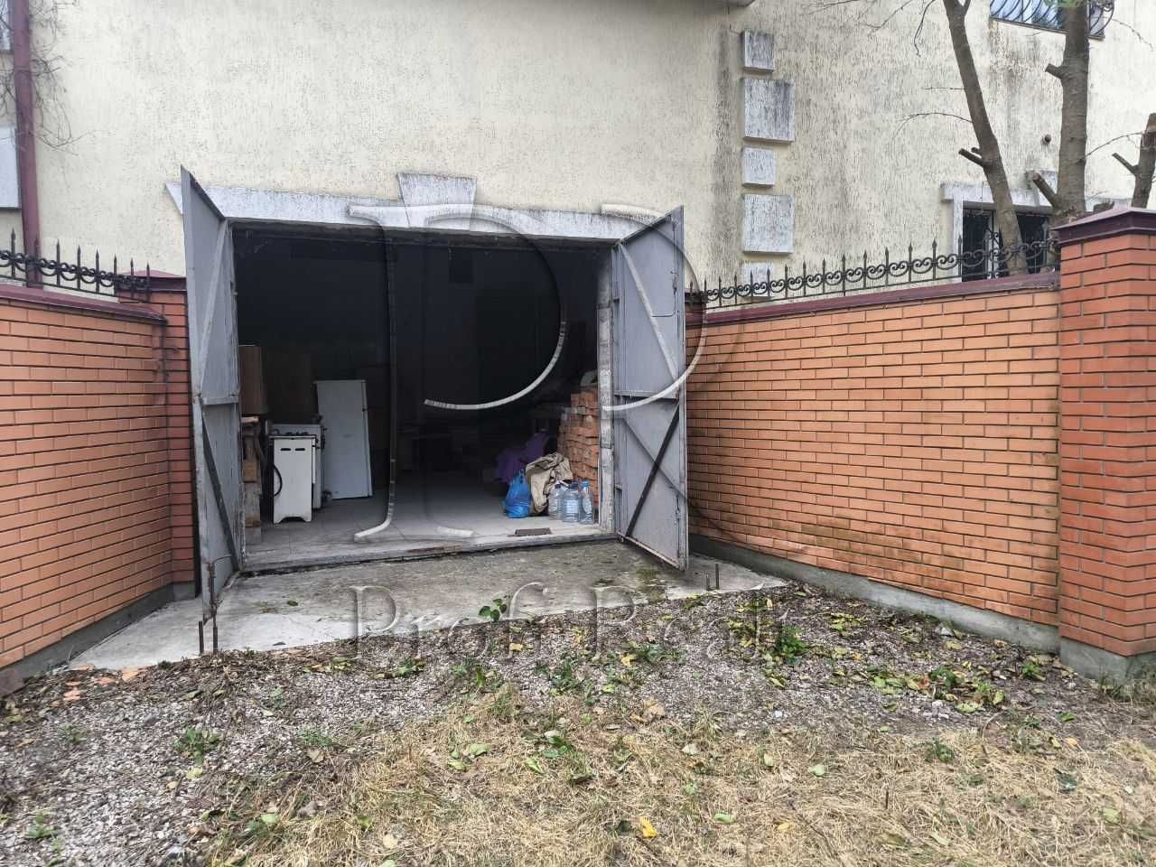 Продаж будинку 220 метрів на 14 сотках + озеро!