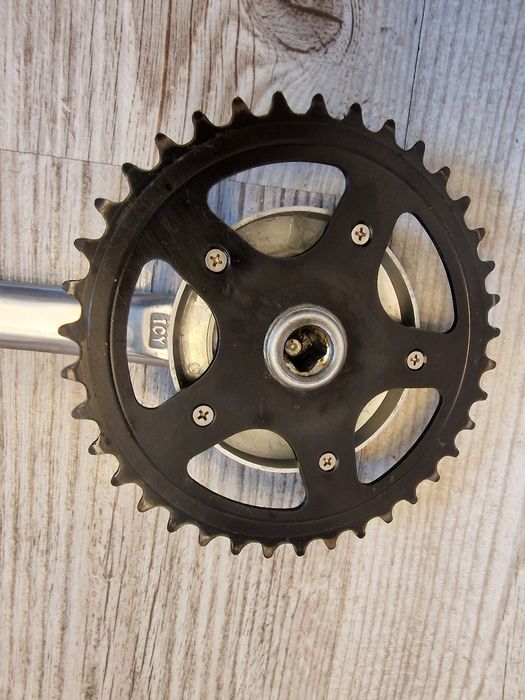 Korby rowerowe mechanizm korbowy do roweru na kwadrat
