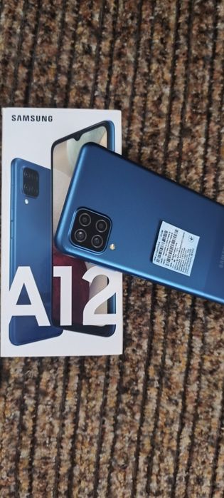Телефон Самсунг А12