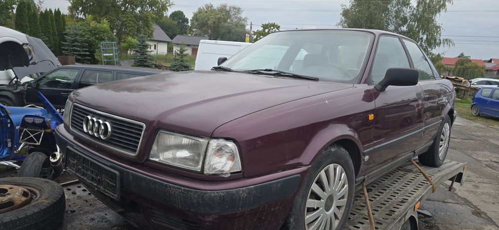 Drzwi zderzak maska klapa LZ3N   Audi 80 B4  silnik 1,6 części