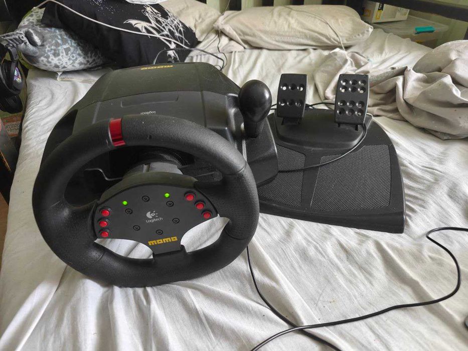 Ігрове кермо руль Logitech MOMO Racing Force Feedback Wheel USB