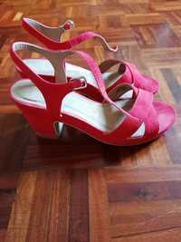 Sandálias vermelhas Primark