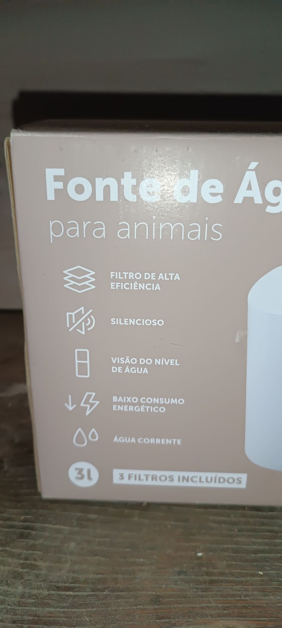 Fonte de água para animais.