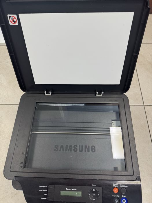 МФУ принтер Samsung Multifunction M2070W
