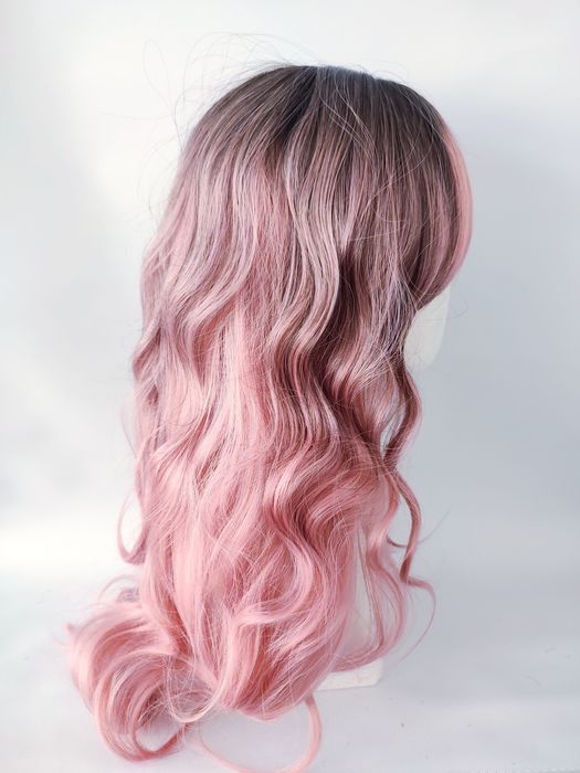 Peruka premium różowa różowe włosy ombre 66 cm fale loki