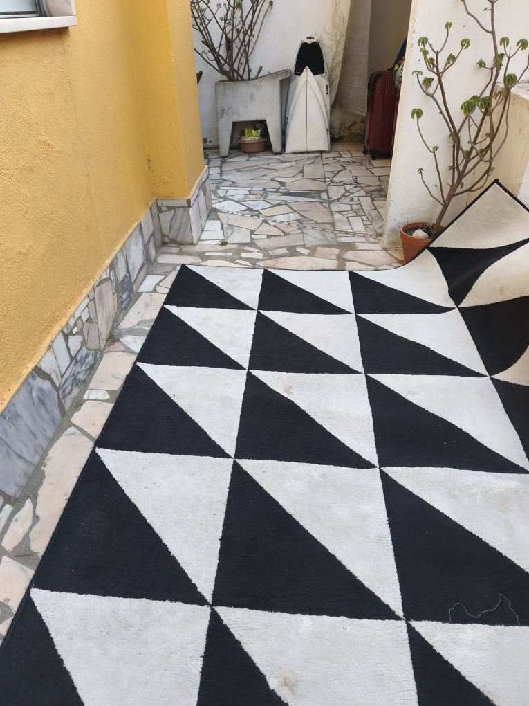 Carpete 3m x 2m branca e negra
