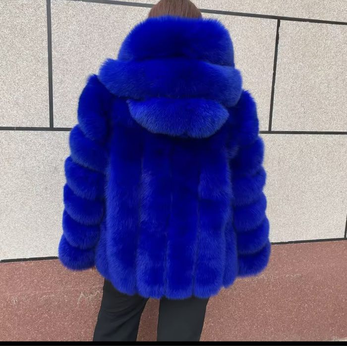 Kontantto futro dluzsze z kapturem rozne kolory xs-5xl