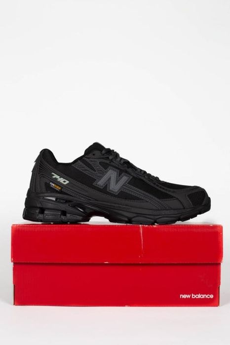 Чоловічі кросівки New Balance 740 dark gray cordura
