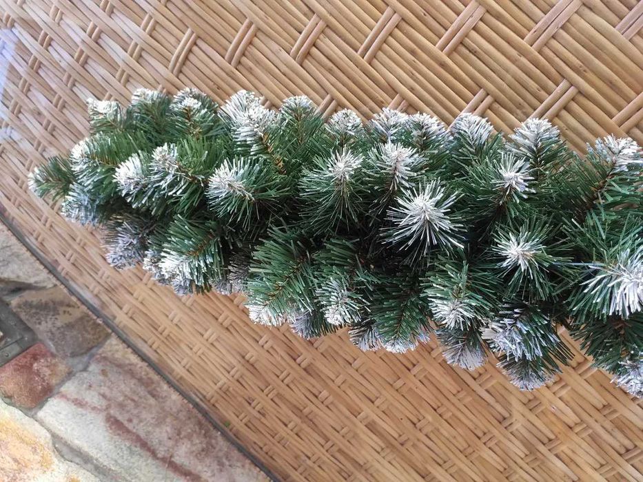 Гірлянда ялинкова декоративна 2,9 м.