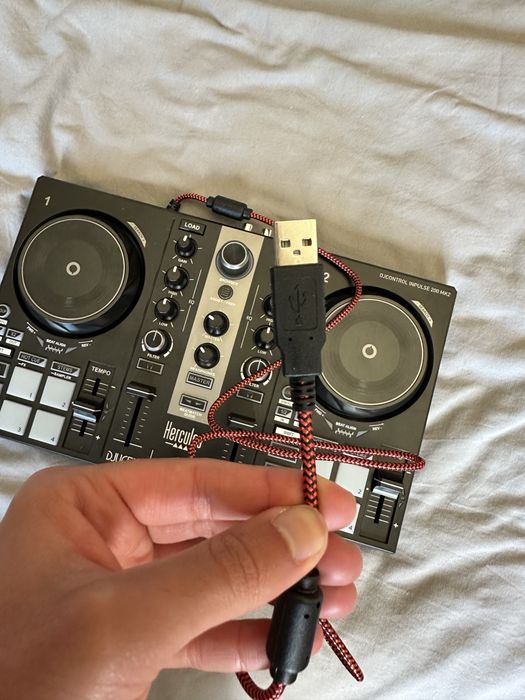 DJ Control Inpulse 200 MK2 + Hercules HDP DJ 6064553247928579124