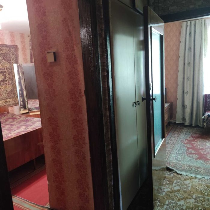 Здається трикімнатна квартира в м. Жовті Води