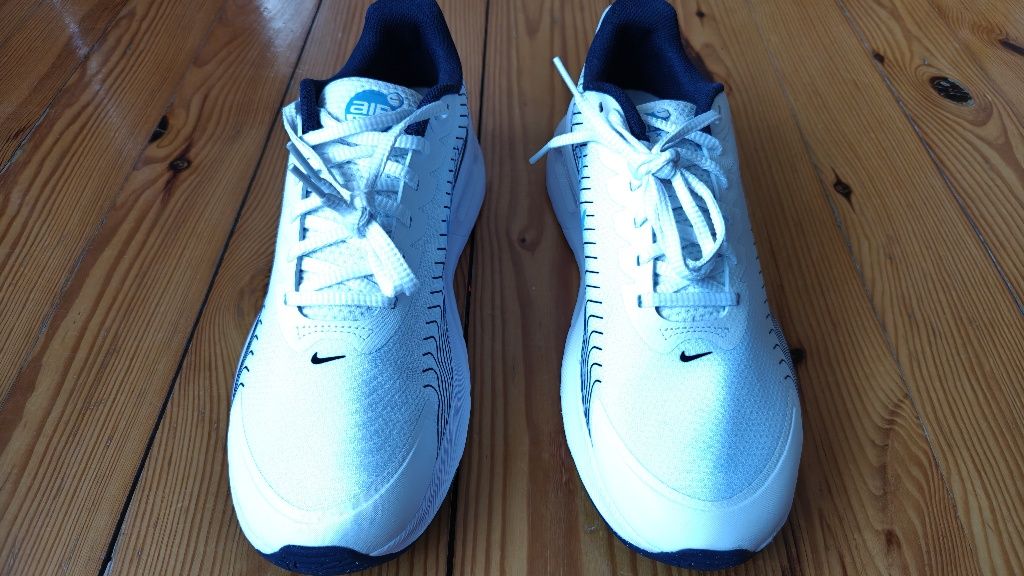 Nike Air Max Nuaxis białe R 42 i inne UNISEX