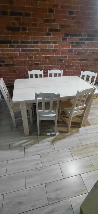 Stół plus 6 krzeseł