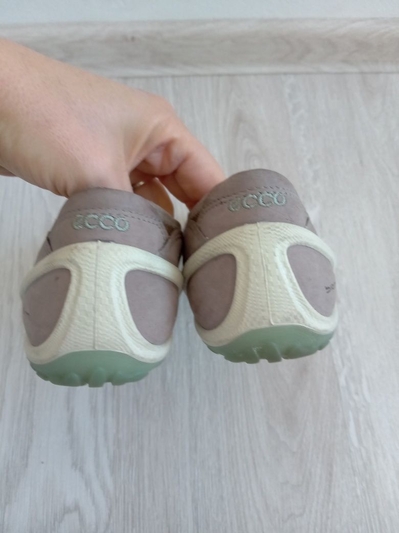 Buty Ecco Biom Lite r.40