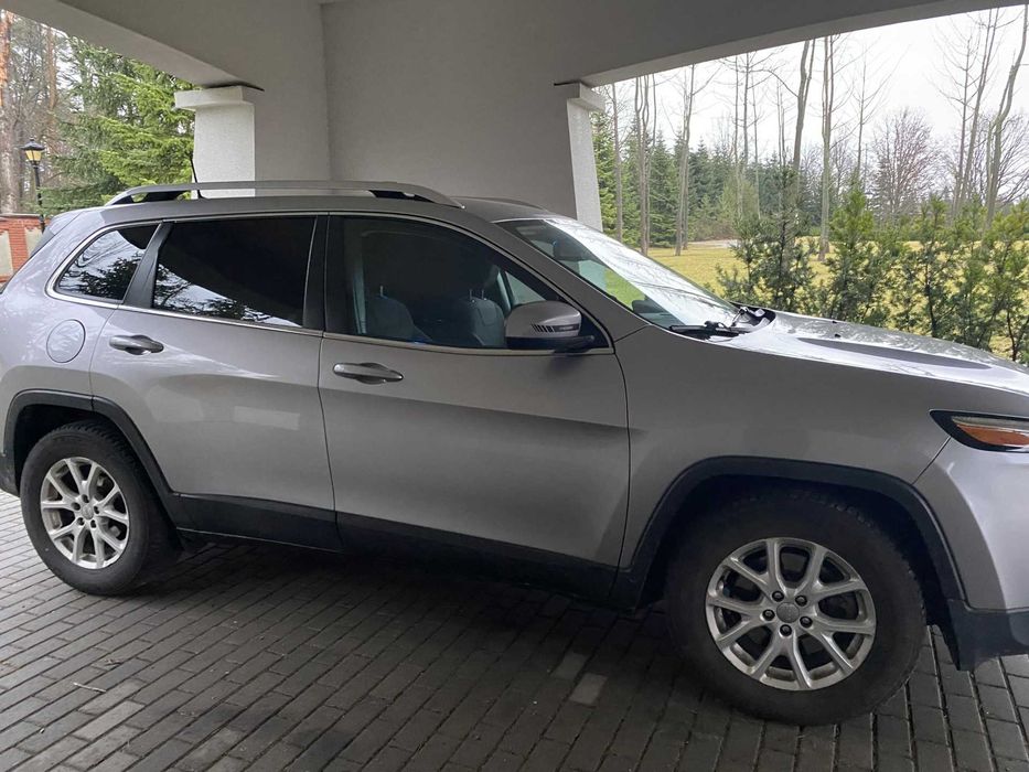 Продам машину Jeep Cherokee 2016 року