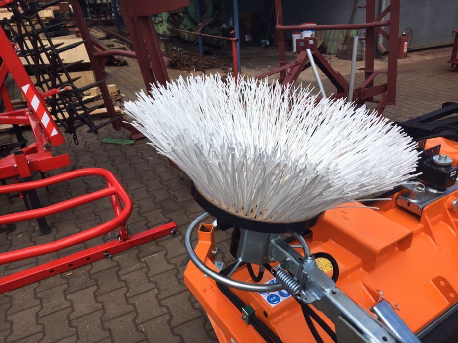 ZAMIATARKA tuz tur JCB euro CAT Ładowacz