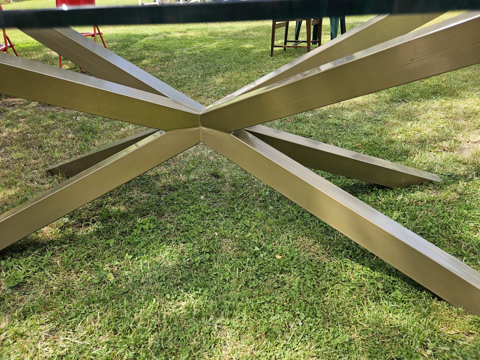 Elegancki stol szkło metal