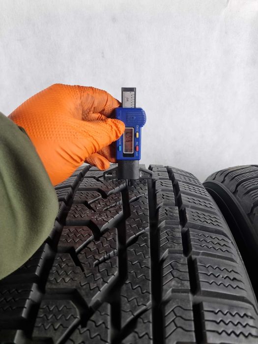 KUMHO I'ZEN RV 245/60/18 105H 2017 rok