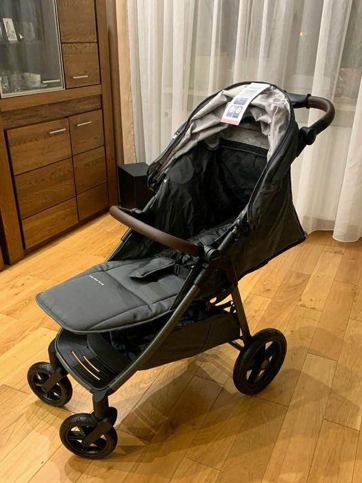 Nowy MAST Swiss Design M4x Plus Volcanic Ash HP – lekki wózek spacerow