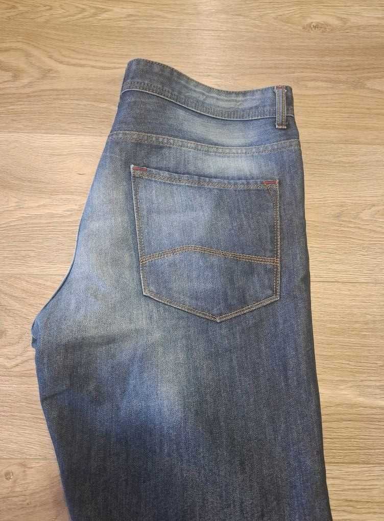 Чоловічі джинсові шорти. Р. 36 на 50й.