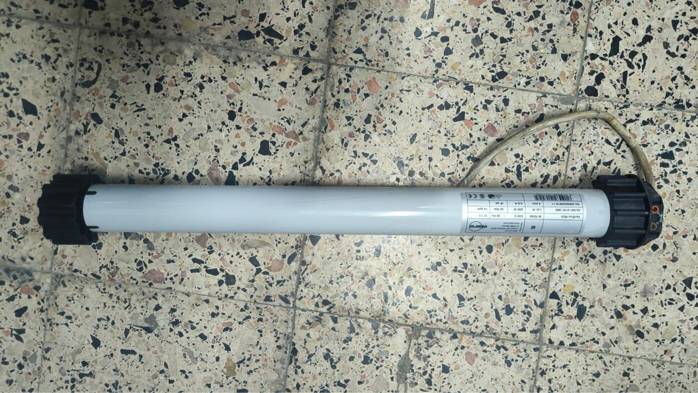 Motor de estore 20NM de força semi novo