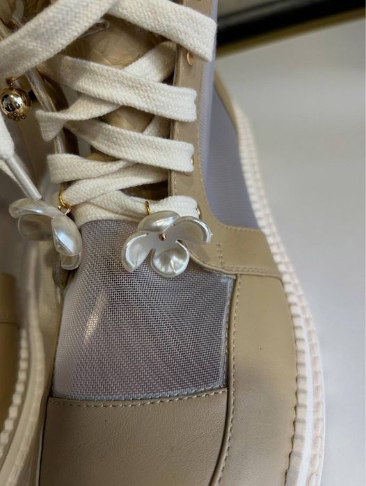 Нові легкі ботінки Helena Soretti. Італія.